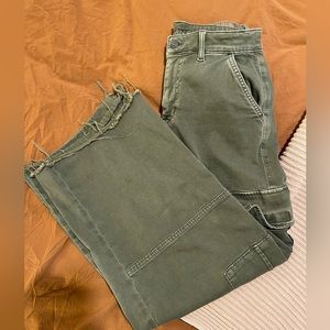 American Eagle Green Army Pants with Cargo Pockets / Raw Hem